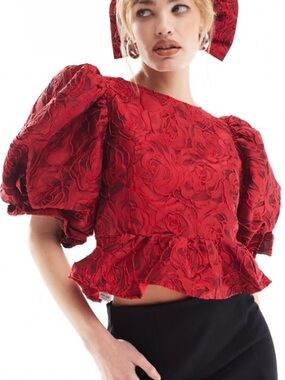 Heart Cut-Out Textured Rose Jacquard Puff-Sleeve Top